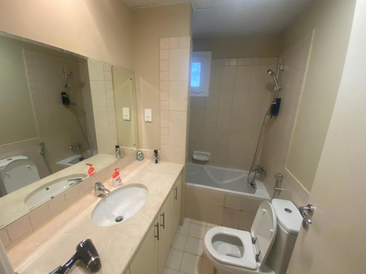 Spacious 4-Bedroom Villa, Children Friendly Dubaj Zewnętrze zdjęcie