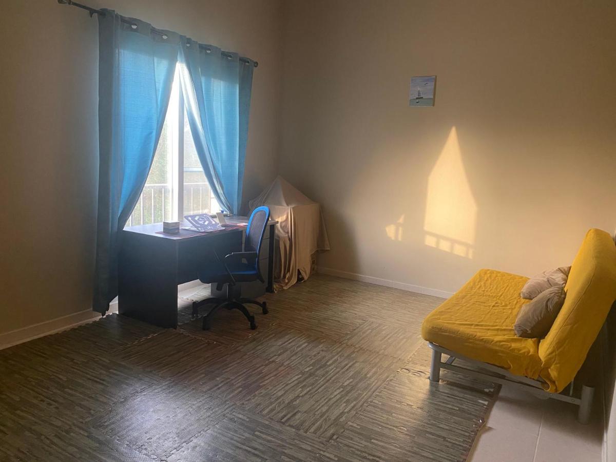 Spacious 4-Bedroom Villa, Children Friendly Dubaj Zewnętrze zdjęcie